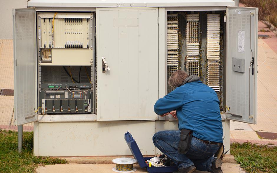 travail électricien Enghien-les-Bains